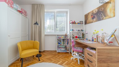 Prodej cihlového bytu 2+1 s možností úpravy na 3+kk, v centru Hradce Králové, Břetislavova ul.