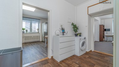 Prodej cihlového bytu 2+1 s možností úpravy na 3+kk, v centru Hradce Králové, Břetislavova ul.