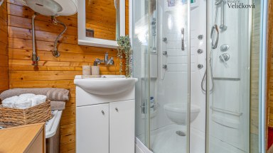 Výjimečná horská chalupa 2+1 s pozemkem 2 604 m² v Horních Teplicích u Adršpašsko-teplických skal