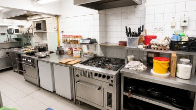 Pronájem vybavené restaurace se zahrádkou a tanečním sálem v Hradci Králové -Dům U Švagerků (329m2)