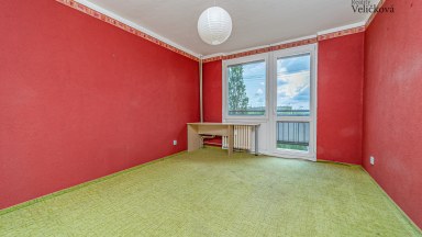 Prodej prostorného bytu 2+1 po částečné rekonstrukci v Hradci Králové - tř. Ed. Beneše