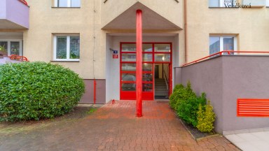 Prodej nádherného bytu 3+1 o celkové výměře 129 m2 v Praze - Kunraticích - ul. U Zeleného ptáka