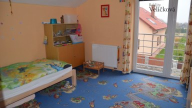 Prodej velmi pěkné novostavby rodinného domu 4+kk s garáží ve Vysoké nad Labem