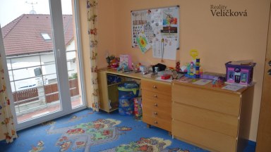 Prodej velmi pěkné novostavby rodinného domu 4+kk s garáží ve Vysoké nad Labem