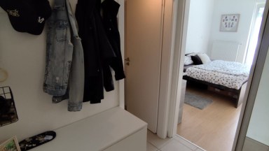 Pronájem pěkného bytu 2+kk v novostavbě s předzahrádkou a vlastním parkovacím stáním