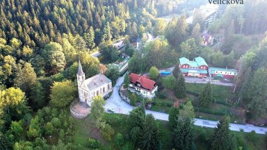 Prodej okouzlující vily  přímo na Horní Promenádě v centru Janských Lázní 