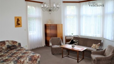 Prodej okouzlující vily  přímo na Horní Promenádě v centru Janských Lázní 