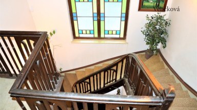 Prodej okouzlující vily  přímo na Horní Promenádě v centru Janských Lázní 