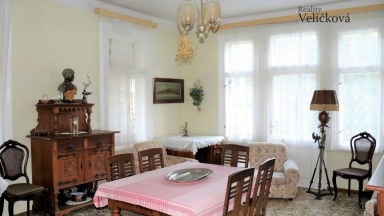 Prodej okouzlující vily  přímo na Horní Promenádě v centru Janských Lázní 