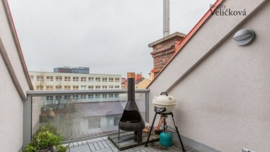 Nabízíme k prodeji nádherný mezonetový byt 3+kk v centru města Hradce Králové