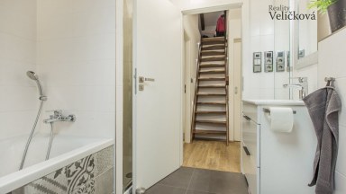 Nabízíme k prodeji nádherný mezonetový byt 3+kk v centru města Hradce Králové