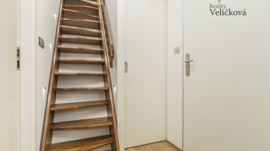 Nabízíme k prodeji nádherný mezonetový byt 3+kk v centru města Hradce Králové