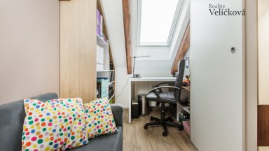 Nabízíme k prodeji nádherný mezonetový byt 3+kk v centru města Hradce Králové