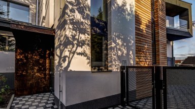 Prodej luxusního bytu s velkou terasou a klimatizací 3+kk v Hradci Králové ulice Rubešova