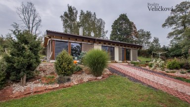 Prodej pěkných rodinného domu s výhledem na hory ve Starých Bukách (okr. Trutnov) 