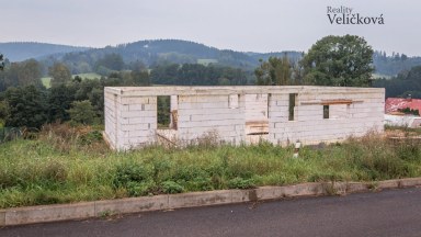 Prodej pěkných rodinného domu s výhledem na hory ve Starých Bukách (okr. Trutnov) 