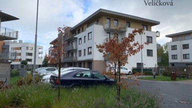 Pronájem krásného vybaveného bytu 2+kk v novostavbě v Hradci Králové - Malšovicích