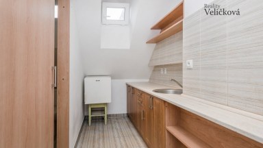 Prodej krásného rekonstruovaného rodinného domu v Hradci Králové v blízkosti centra