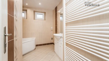 Prodej krásného rekonstruovaného rodinného domu v Hradci Králové v blízkosti centra