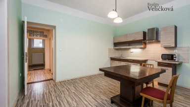 Prodej krásného rekonstruovaného rodinného domu v Hradci Králové v blízkosti centra