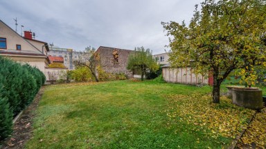 Prodej krásného rekonstruovaného rodinného domu v Hradci Králové v blízkosti centra