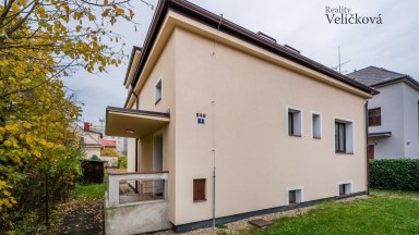 Prodej krásného rekonstruovaného rodinného domu v Hradci Králové v blízkosti centra