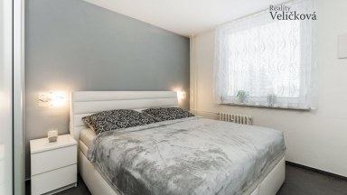 Prodej krásného bytu 3+1 s balkonem a klimatizací v Hradci Králové- Moravské Předměstí