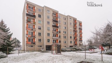 Prodej krásného bytu 3+1 s balkonem a klimatizací v Hradci Králové- Moravské Předměstí