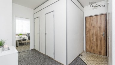 Prodej krásného bytu 3+1 s balkonem a klimatizací v Hradci Králové- Moravské Předměstí