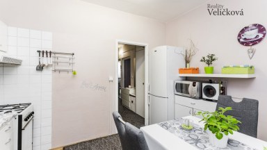 Prodej krásného bytu 3+1 s balkonem a klimatizací v Hradci Králové- Moravské Předměstí