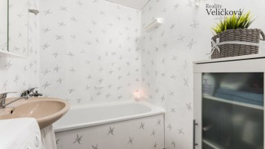 Prodej krásného bytu 3+1 s balkonem a klimatizací v Hradci Králové- Moravské Předměstí