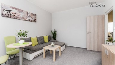 Prodej krásného bytu 3+1 s balkonem a klimatizací v Hradci Králové- Moravské Předměstí