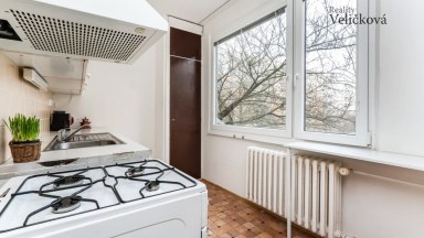 Prodej prostorného bytu 2+1 v Hradci Králové v ulici Formánkova (Moravské Př.)