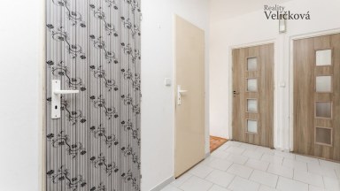 Prodej prostorného bytu 2+1 v Hradci Králové v ulici Formánkova (Moravské Př.)