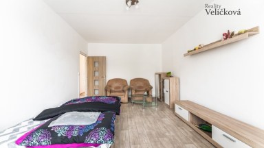 Prodej prostorného bytu 2+1 v Hradci Králové v ulici Formánkova (Moravské Př.)