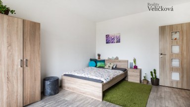 Prodej prostorného bytu 2+1 v Hradci Králové v ulici Formánkova (Moravské Př.)