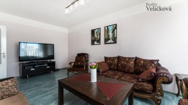 Prodej krásného bytu 3+1, 80 m2, ul. Brožíkova, Hradec Králové – Moravské Předměstí