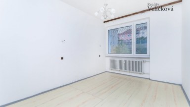 Prodej krásného zděného bytu 3+1, ul. Ve Střešovičkách,  s úžasným výhledem na centrum Prahy