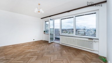 Prodej krásného zděného bytu 3+1, ul. Ve Střešovičkách,  s úžasným výhledem na centrum Prahy