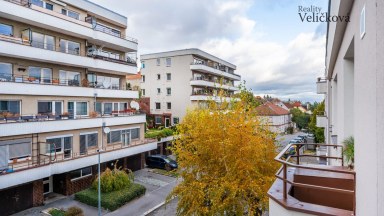 Prodej krásného zděného bytu 3+1, ul. Ve Střešovičkách,  s úžasným výhledem na centrum Prahy