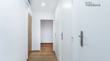 Pronájem krásného, kompletně zrekonstruovaného bytu 3+1 v Novém Městě nad Metují