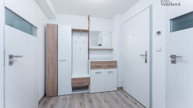 Nabízíme luxusní mezonetový byt 3+kk v centru města Hradce Králové s vlastním park. stáním