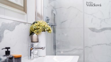 Luxusní byt 3+kk v novostavbě z r. 2020 v Hradci Králové - Malšovicích s krytým garážovým stáním