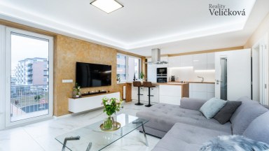 Luxusní byt 3+kk v novostavbě z r. 2020 v Hradci Králové - Malšovicích s krytým garážovým stáním