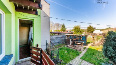 Prodej řadového rodinného domu na krásném místě v obci Skalice - jen 6 km od centra Hradce Králové