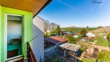 Prodej řadového rodinného domu na krásném místě v obci Skalice - jen 6 km od centra Hradce Králové