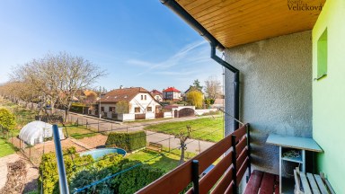 Prodej řadového rodinného domu na krásném místě v obci Skalice - jen 6 km od centra Hradce Králové