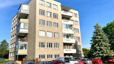 Pronájem slunného bytu 3+1 Na Občinách