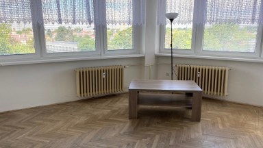 Pronájem pěkného slunného bytu 1+1 v Hradci Králové - Mrštíkova