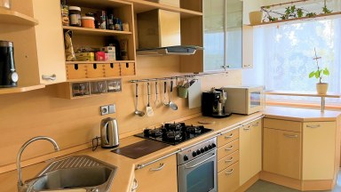 Pronájem pěkného bytu 3+kk v cihlovém domě v Malšovicích - Hradec Králové